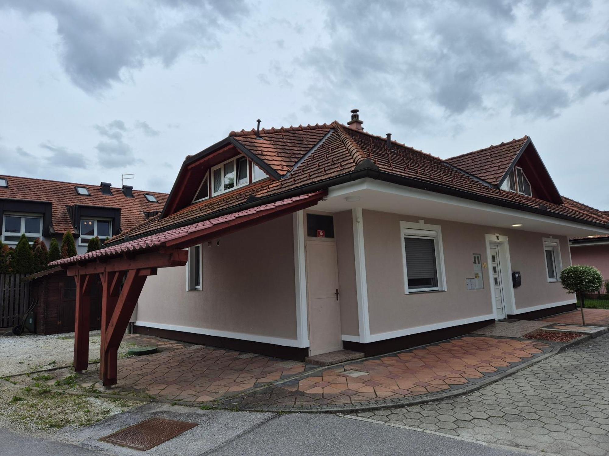 Oddih V Mirnem In Zelenem Okolju Apartment Skofljica ภายนอก รูปภาพ